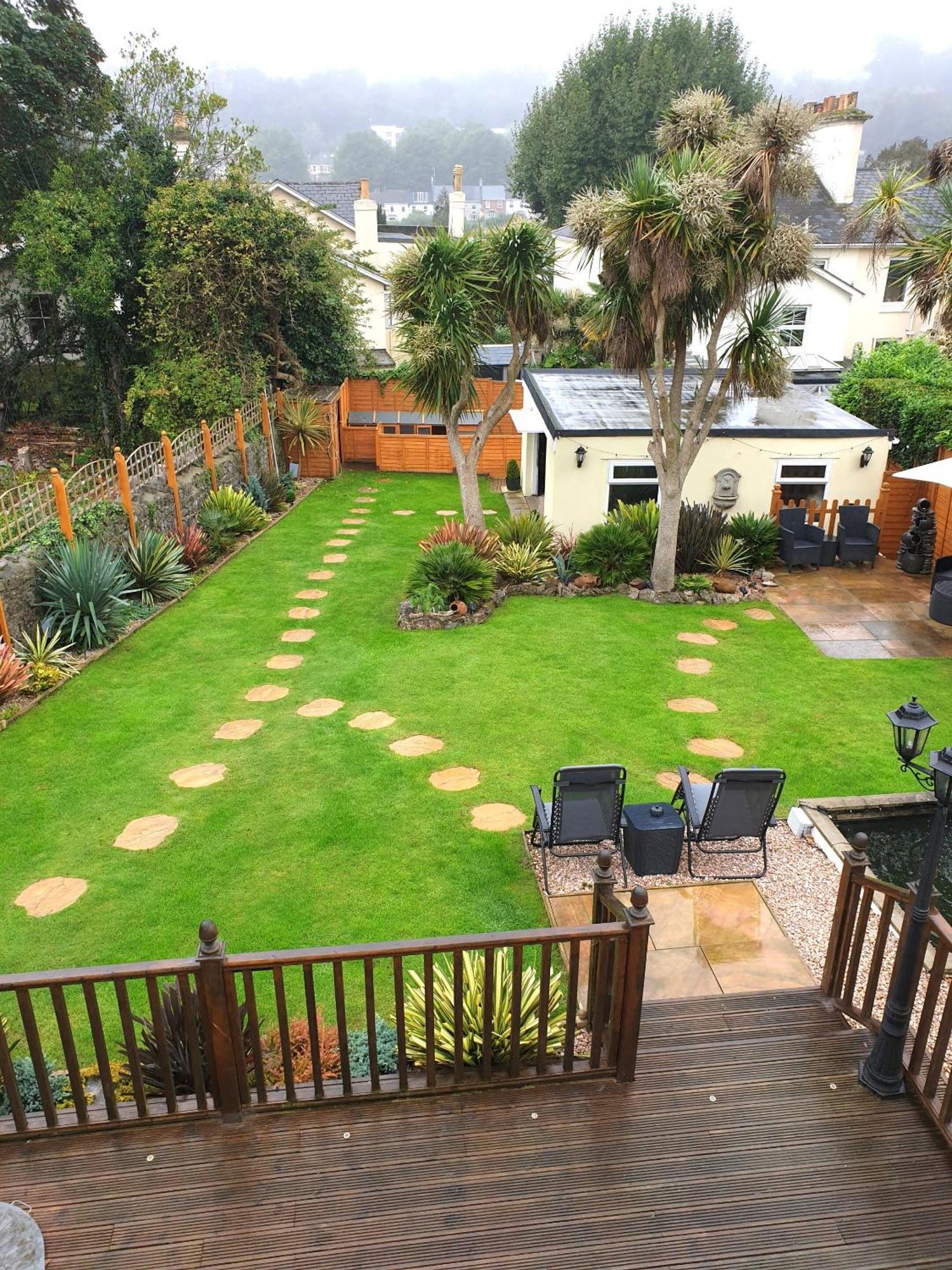 Appletorre House Holiday Flats - Pet Friendly And Private Parking Torquay Bagian luar foto