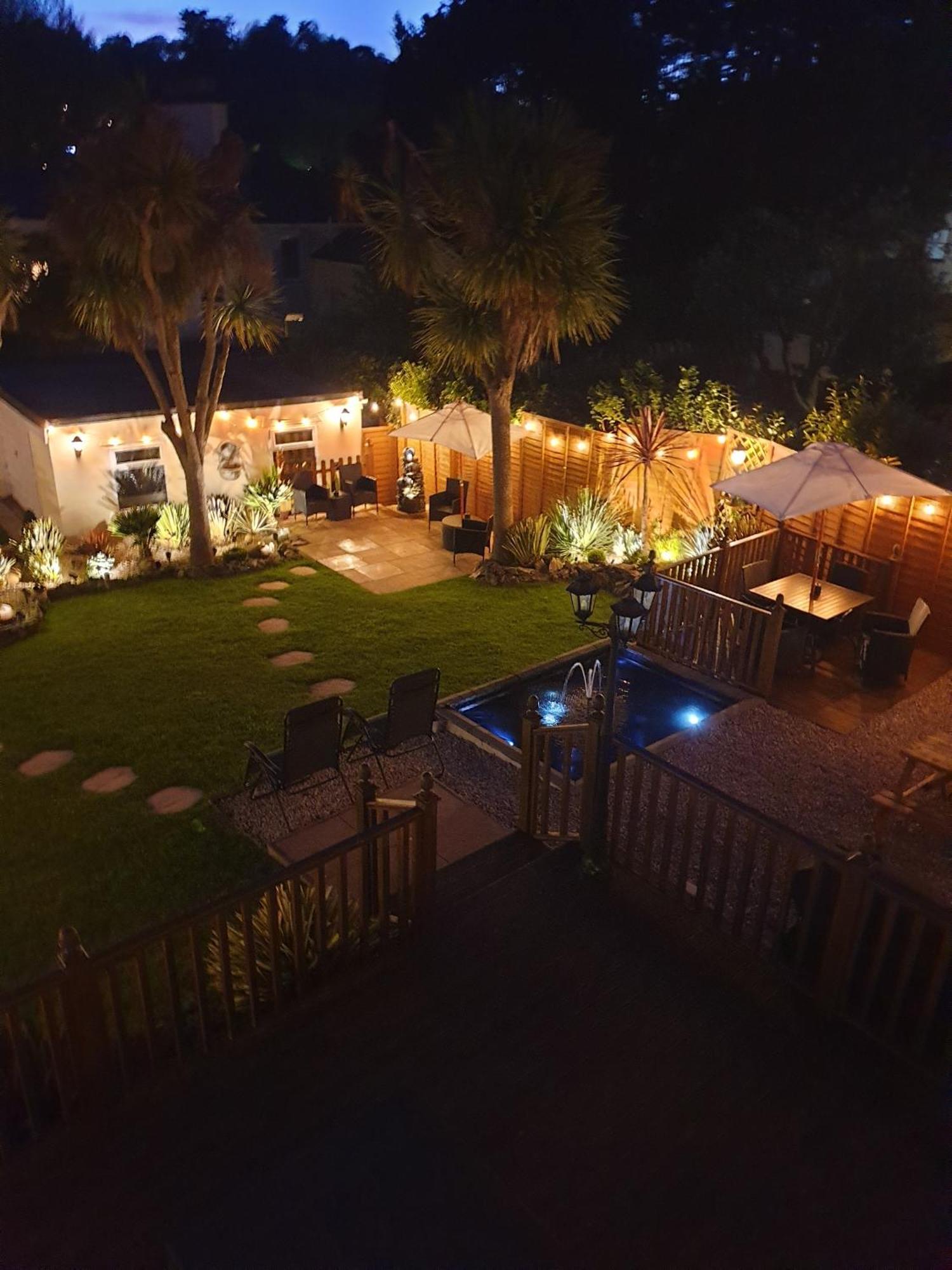 Appletorre House Holiday Flats - Pet Friendly And Private Parking Torquay Bagian luar foto