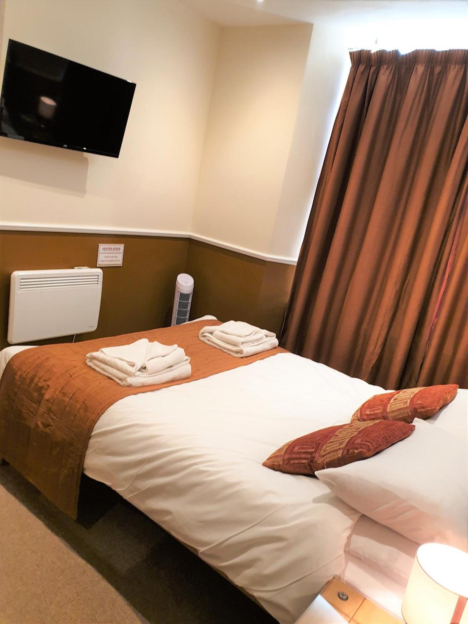 Appletorre House Holiday Flats - Pet Friendly And Private Parking Torquay Ruang foto