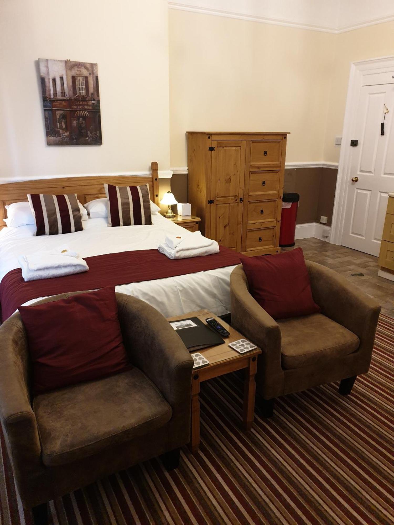 Appletorre House Holiday Flats - Pet Friendly And Private Parking Torquay Ruang foto